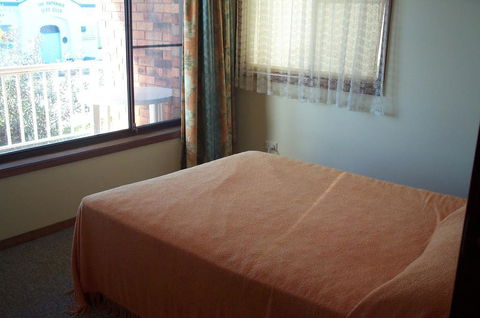 Calypso, Unit 1 - The Entrance, NSW - Australian Directory 3