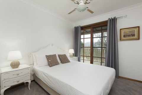 Cants Cottage - Australian Directory 2