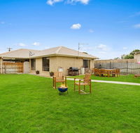 CAPEL Family Home large yard close to beach - Australian Directory