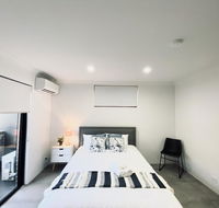 Carlton 4 - Australian Directory