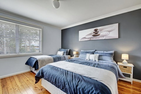 Carroll Ave 39 Mollymook - Australian Directory 3