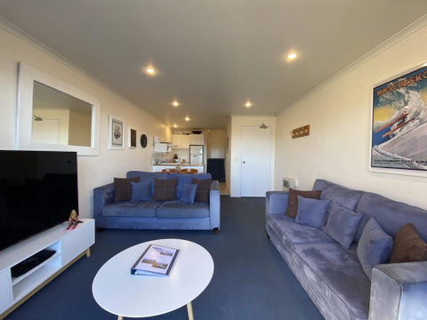 Cascades 15 - Australian Directory 3