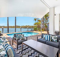 Castaway at the Greens - Australian Directory