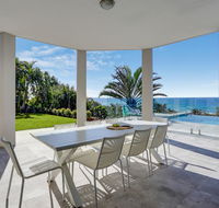 Castaways Beach Escape - Australian Directory