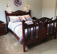 Central executive 3br townhouse 50m to dean street - Australian Directory