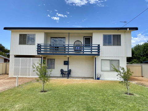Central Views - Australian Directory 0