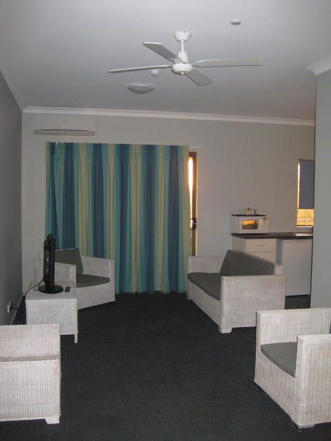 Centrebreak Beach Stay - Australian Directory 3