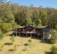 Chalet Beaumont - alluring appeal  stunning views - Australian Directory