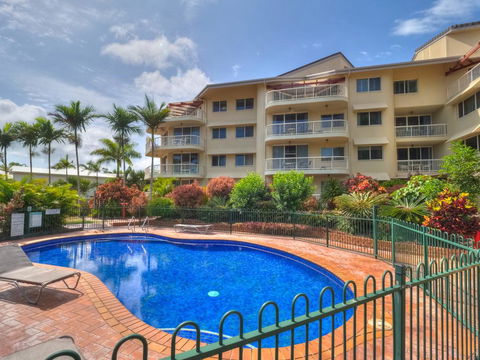 Charlton Apartments On The Esplanade - Australian Directory 0