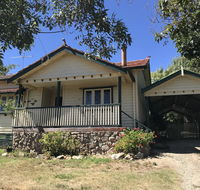Cherry Blossom Cottage - Beechworth-Getaways