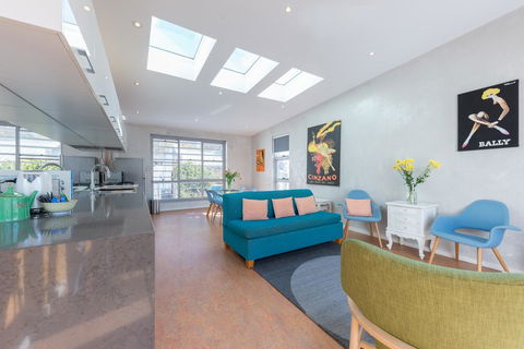 Chic East Sydney Pad - Australian Directory 1