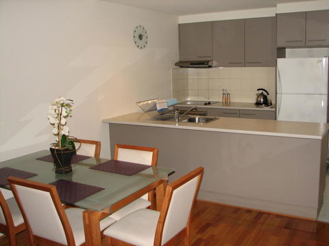 City Escape In Adelaides East End - Australian Directory 2