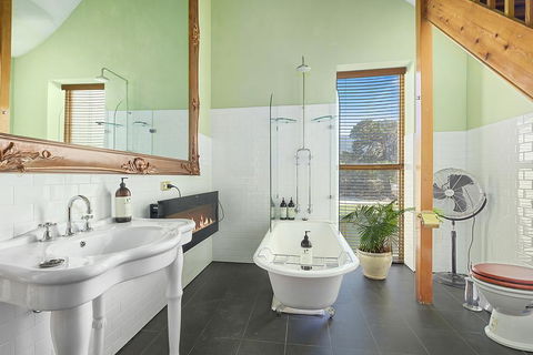 Claremont House - Australian Directory 3