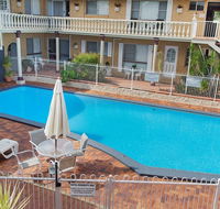Clifford Park Holiday Motor Inn - Australian Directory