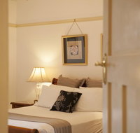 Cobb  Co Court Boutique Hotel - Australian Directory
