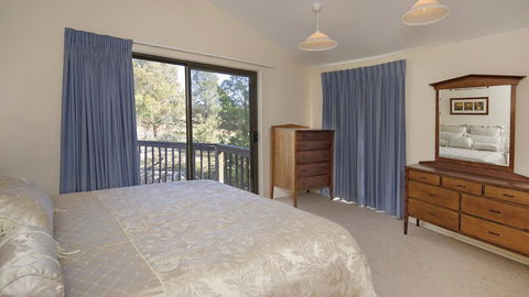 Cobbon Retreat - Australian Directory 1