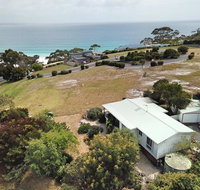 Cockatoo Cabin - Australian Directory