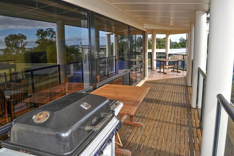 Coffin Bay Retreat - Australian Directory 2