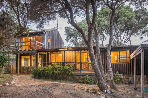 Coleys Beach House Yallingup - Australian Directory 1