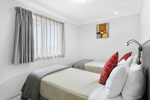 Comfort Inn & Suites Burwood - Australian Directory 1