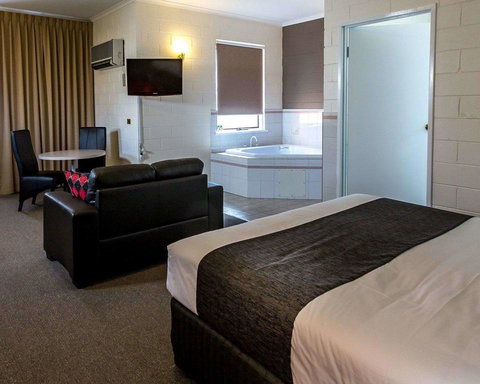 Comfort Inn & Suites King Avenue - Australian Directory 2