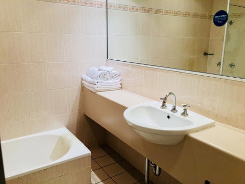 Comfort Inn Bushman's - Australian Directory 1
