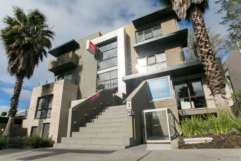 Comfy Kew Apartments - Australian Directory 3