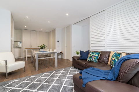 Convenience And Luxury In Carnegie - Australian Directory 0