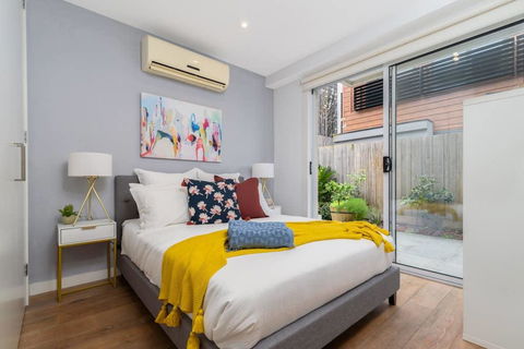 Convenience And Luxury In Carnegie - Australian Directory 2