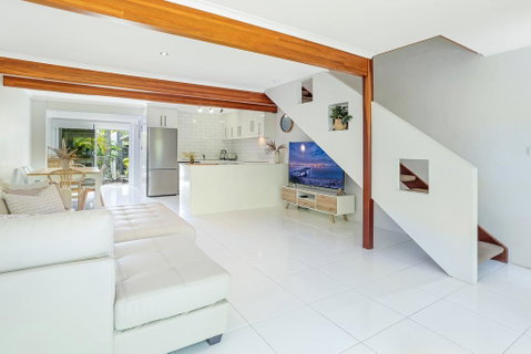Cool Coastal Chic, Noosaville - Australian Directory 3