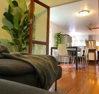 Cool Green Queenslander - Noosaville - Australian Directory