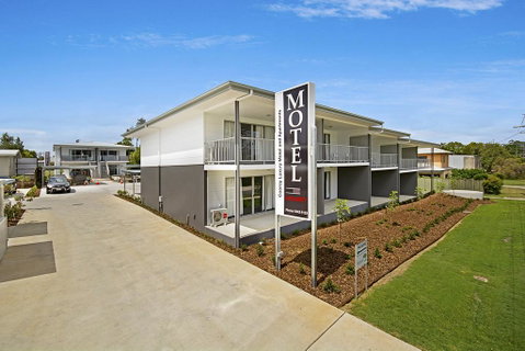 Cooroy Luxury Motel Apartments - Australian Directory 3