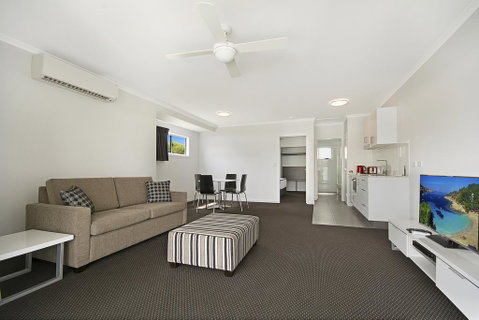 Cooroy Luxury Motel Apartments - Australian Directory 0