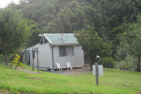 Copeland Cabins - Australian Directory 1