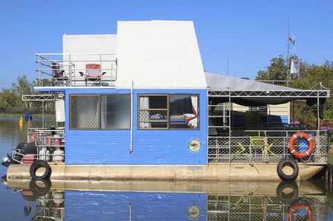 Corroboree Houseboats - Australian Directory 1