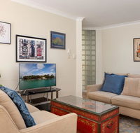 Cosy Family Apartment with Parking and Balconies - Australian Directory