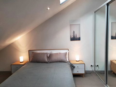 Cosy Modern Apartment In Brunswick - Australian Directory 1