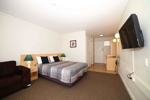 Country Gardens Motel - Australian Directory 0