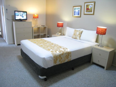 Country Lodge Motor Inn - Australian Directory 3