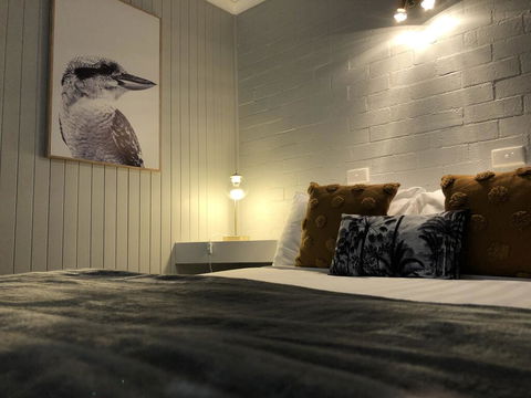 Country Roads Motor Inn - Australian Directory 3