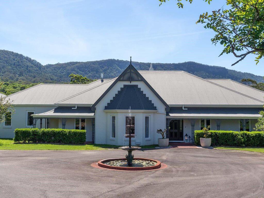Haywards Bay NSW Australian Directory