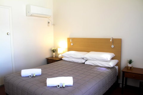 Cowra Motor Inn - Australian Directory 1