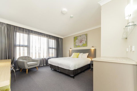 Cowra Services Club Motel - Australian Directory 0