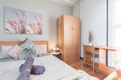 Cozy 3BR Sleep8 Apt 1min WalkTo Train Bus Shopping - Australian Directory 0