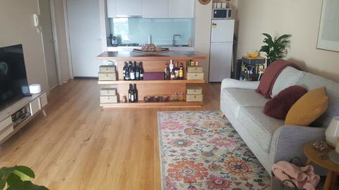 Cozy Shared Home On 11th Fl - Own Balcony - Australian Directory 1