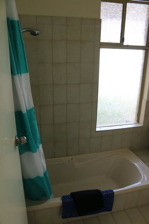 Cozy Stay @ Purser Cove Near University, Hospital & Transport - Australian Directory 1