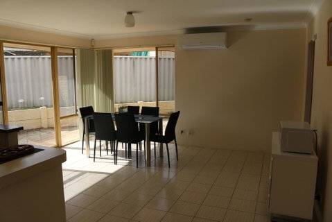 Cozy Stay @ Purser Cove Near University, Hospital & Transport - Australian Directory 2