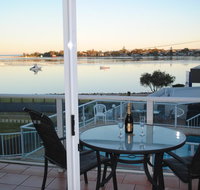 Crown Apartments - Australian Directory