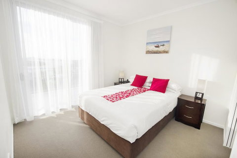 Curtis Central Apartments - Australian Directory 3
