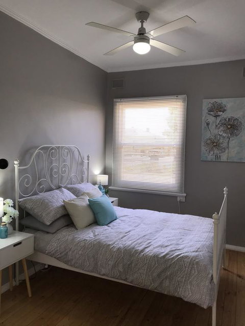 Cute And Cosy II - Events, Workers, Getaways. - Australian Directory 1